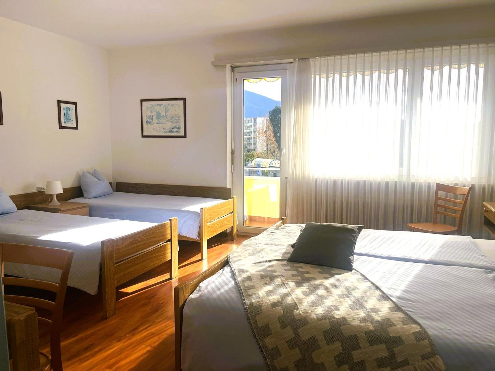 Hotel Rondinella Locarno Habitación foto