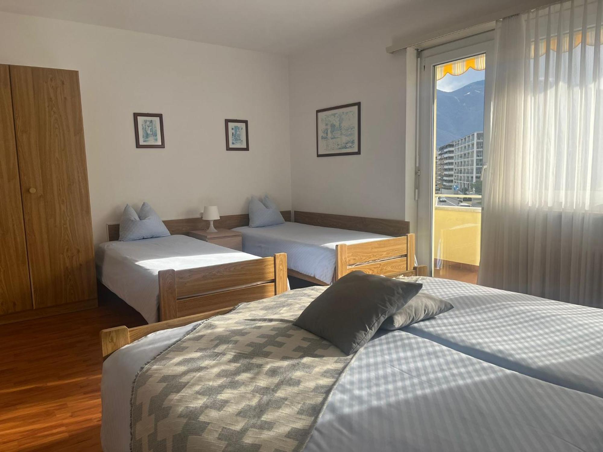 Hotel Rondinella Locarno Habitación foto