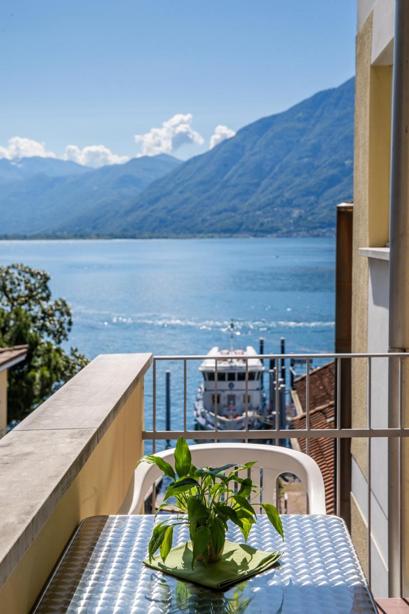 Hotel Rondinella Locarno Habitación foto
